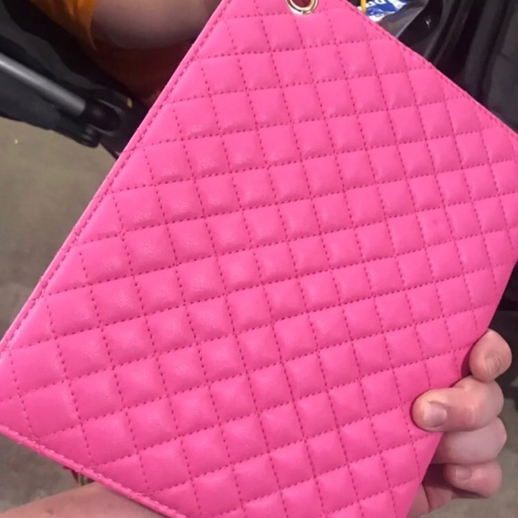 iPad case - Picture 2 of 3